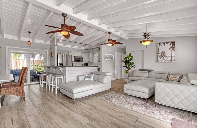 Beach House just steps from Sun & Fun!
