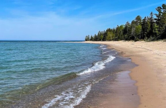 Beach House On Lake Huron- Celebrate the Splendor of Fall at Your Beachfront Retreat