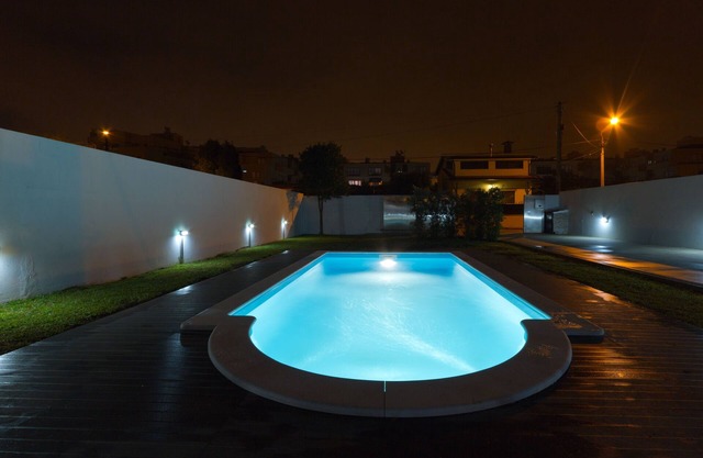 BEACH HOUSE OPORTO CITY WITH PRIVATE POOL 10 PERSONS - Free Wifi