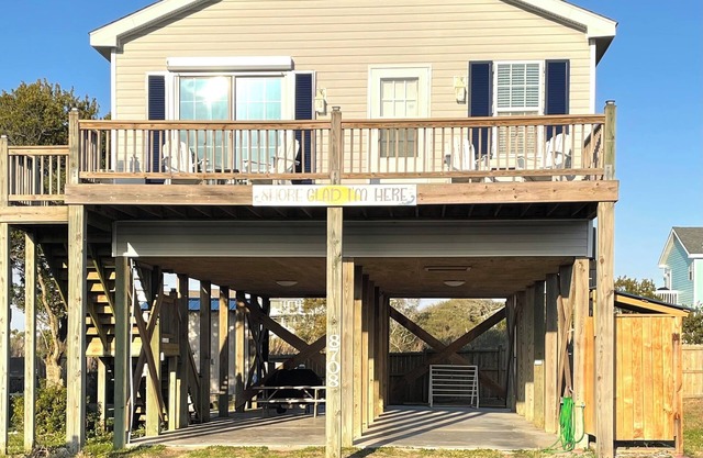 Beach House, Ocean & Sound Views, Pet Friendly, Linens & Beach Gear Included