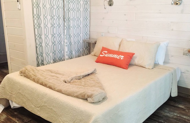 Beach View Studio Cabin with Porch #12 at Long Cove Resort by RedAwning