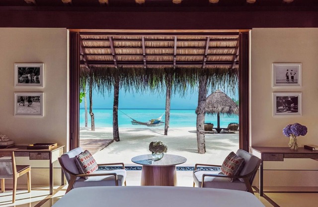 Beach Villa King at One&Only Reethi Rah, Private Beach, Balcony!