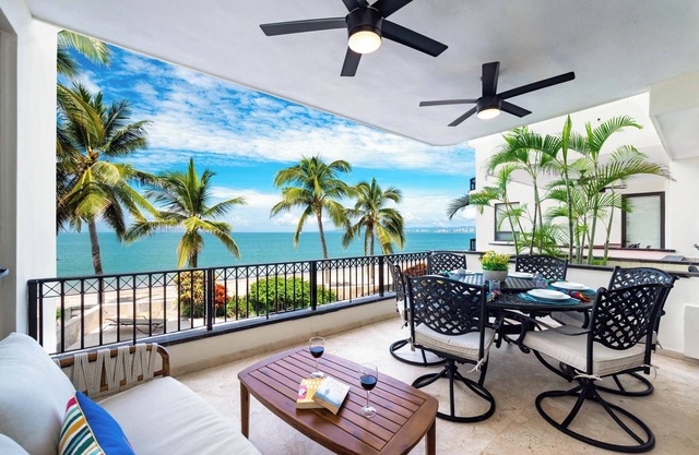 BEACHFRONT 2-Bedroom Condo - New Dates Available - DOWNTOWN!