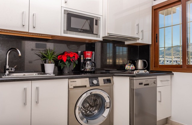 Beachfront apartment with sea views Aloha Playa Benalmadena