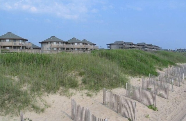 Beachfront Condo @ Outer Banks Beach Club, 3Pools, closest to beach, & shops