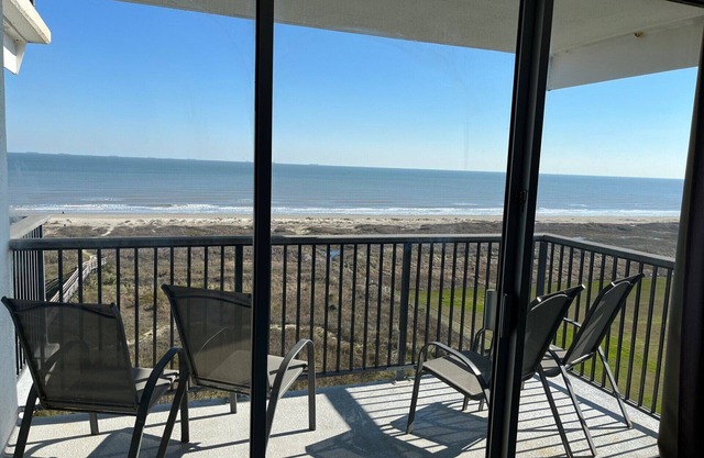 Beachfront Condo w/Ocean, Bay, & City Views! Private Beach Access!