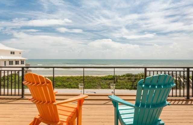 Beachfront Dream Home 4 bedroom 3 bath. 6060S