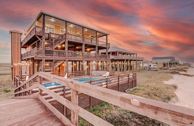 "Beachfront Haven: 2 Homes, 2 Pools | Sleeps 26! "