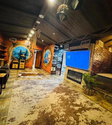 Beachfront holiday homes with beach,sauna,jacuzzi,cafe,restaurants and more