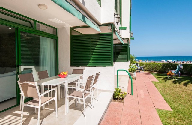 Beachfront Las Burras FA03 by VillaGranCanaria