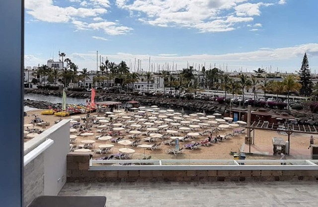 Beachfront Loft in Puerto de Mogan by El Sirocco