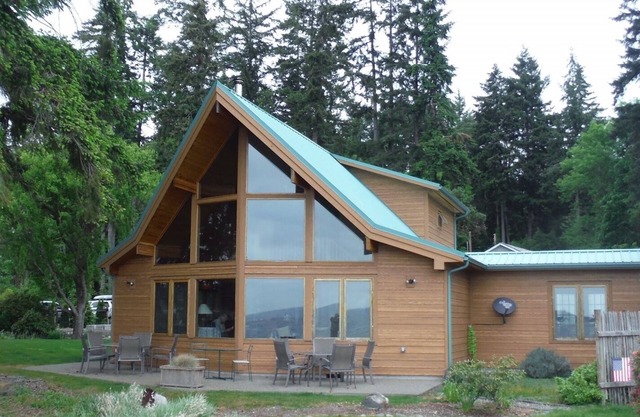 Beachfront Luxury on Case Inlet