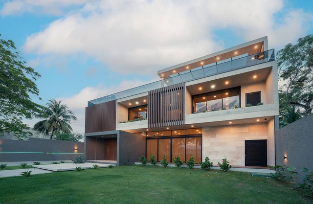 Beachfront Paradise centrally located to all things Jaco.