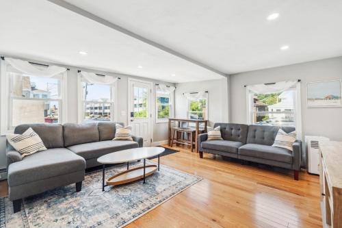 Beachfront Parking Salisbury Beach Retreat