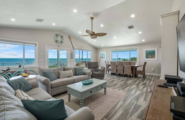 Beachfront, Pet Friendly-Flagler Beach!