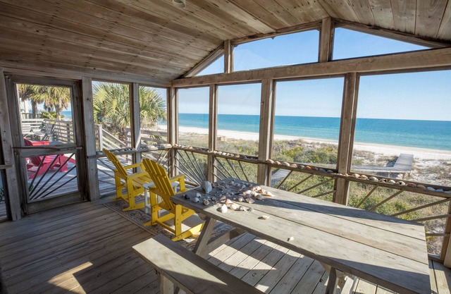 Beachfront, Plantation, Pet Friendly!