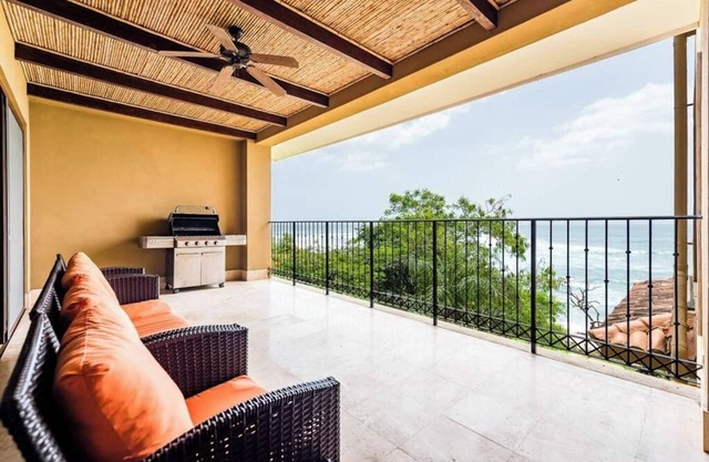 ♆Beachfront, Sunset, & Ocean Views with Gas Grill♆