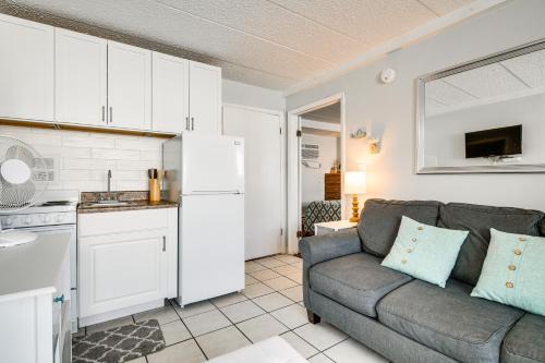 Beachfront Wildwood Crest Condo with Pool Access!