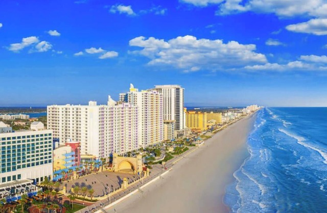 Beachline Breeze on the Strip