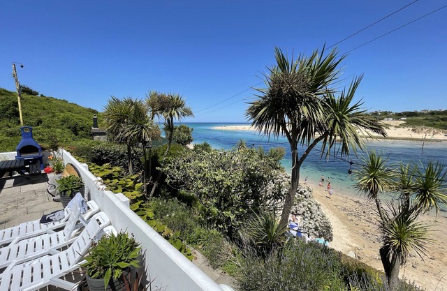 Beachpad's Beach Bungalow on *Best Beach 2024 The Times + hot tub parking wifi