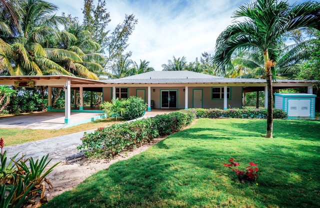 Beachside Bungalow- Tranquility House