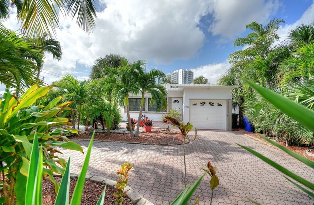 Beachside Cottage, direct Ocean Access