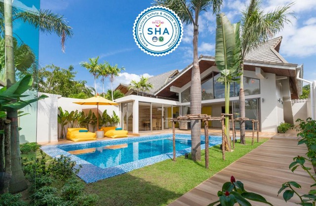 Beachside Villa Mai Tai with private non-chlorine pool
