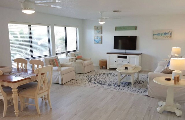 Beachview Beachin`, Navarre Beach
