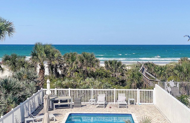 Beachway Breeze - 5Bed/4Bath Beachfront pool home with stunning views!