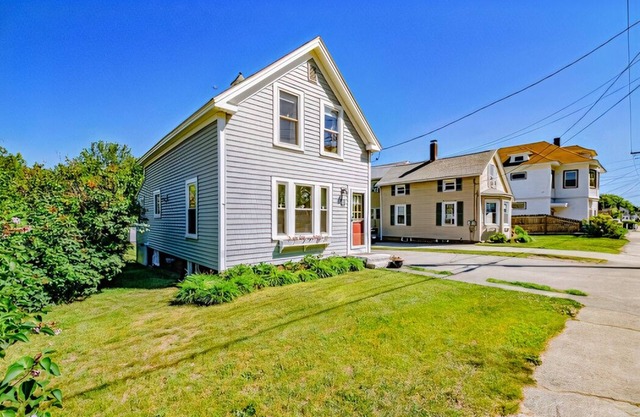 Beachwood Cottage at Pine Point