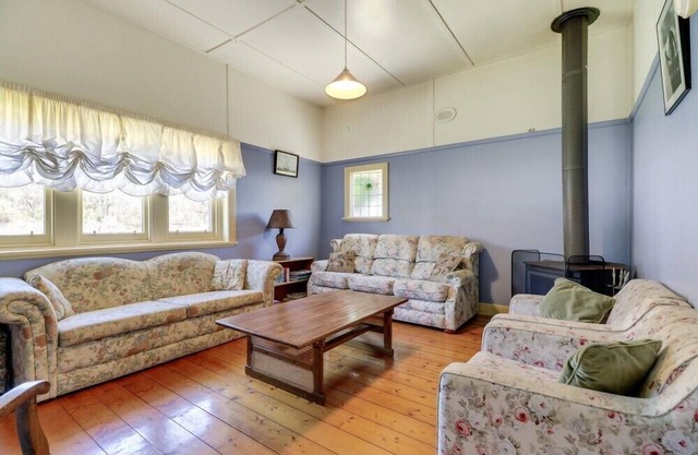 Beacon Cottage - Lake Tyers Beach