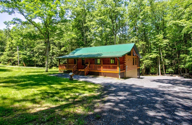 Bear Paw Lodge = Center Of Nature@God's Creation#Campfire+Fun&Trails