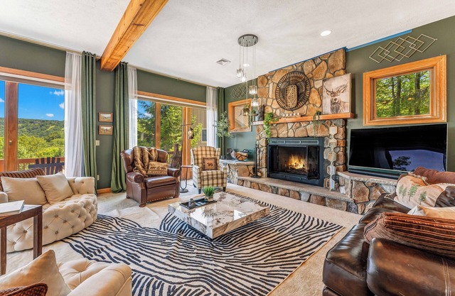 Bear Peak: Spacious & Colorful Retreat w/Big Game Room, Eclectic Design + Sunroom Hot Tub