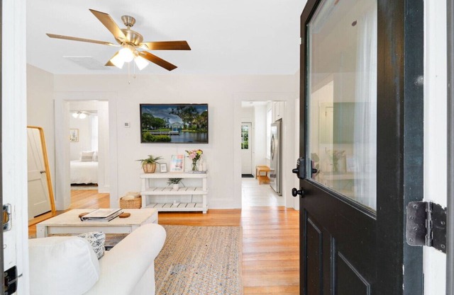 Beaufort Cottage Near MCRD with Beach Pass!