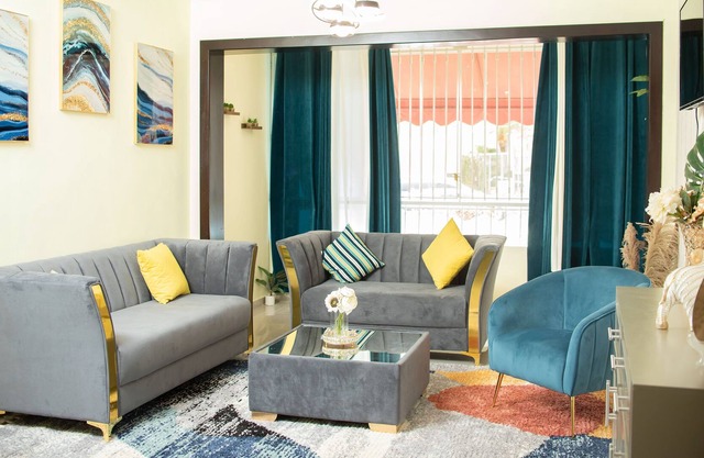 Beautiful 1st Floor, 3 bedroom Condo! Salida a Santo Domingo! SFM private patio!