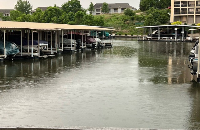 Beautiful condo right on the lake! Located in Southwood Shores.