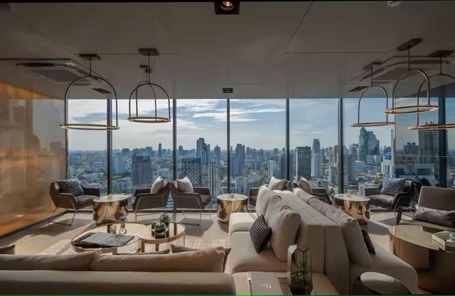 Beautiful Super Luxury Designer ASOKE BTS 75sqm