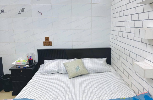 Beautiful 1-Bed Studio in Dhaka