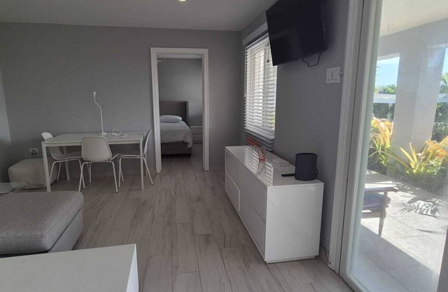Beautiful 1-bedroom apartment in Frigate Bay with Caribbean View and pool