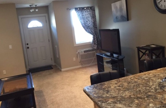 Beautiful 1 Bedroom located in East Regina - 261C Fines Drive STA21-00145