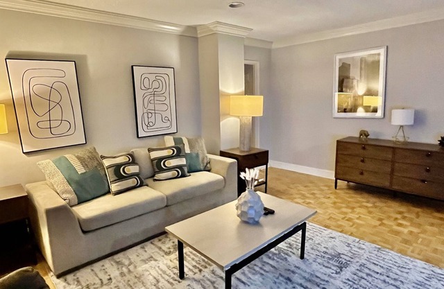 Beautiful 1Bed1Bath Condo - Heart of Downtown ATL