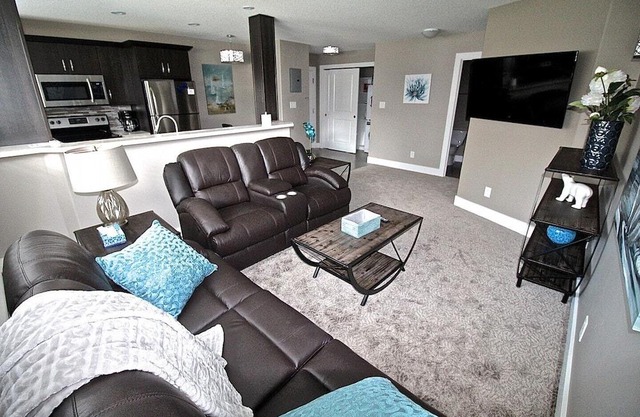 Beautiful 2 Bedroom - 2-2255 Smith Street STA21-00156
