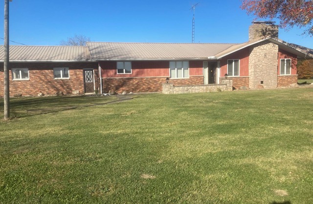 Beautiful 2-bedroom country home rural Jewett with lots of room inside and out.