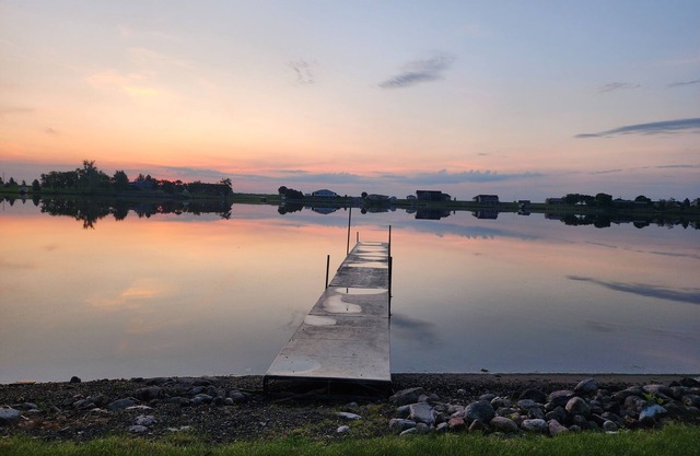 Beautiful 2 story lake front house on Mina Lakennn