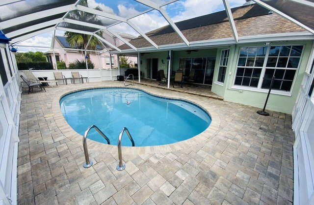 Beautiful 3-2 Waterfront Home Solar Pool