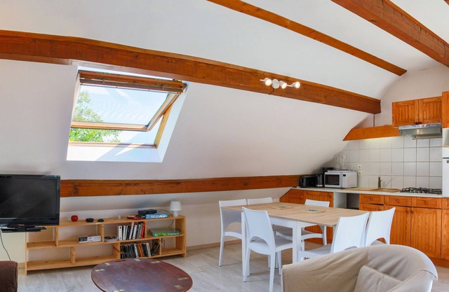 Beautiful 3 * APARTMENT - ANNECY LAKE and mountain, 6 people