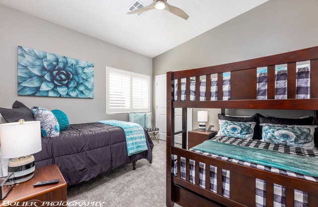 Beautiful 3-bed professionally appointed golf sport & desert recreation getaway.