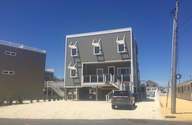 Beautiful 3400 sf Home on the Bay of Ortley Beach