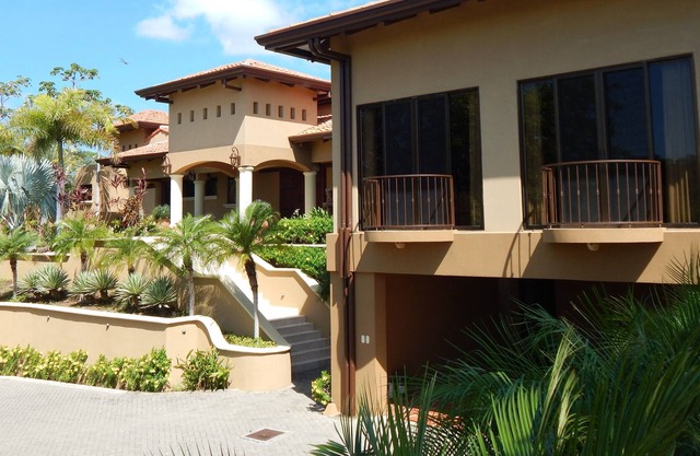 Beautiful 5 bedroom villa with Private pool