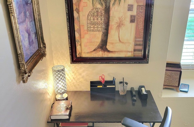 Beautiful 5 bedroom near NRG stadium (16 minutes away) in Houston